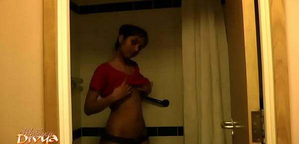  hot sexy indian amateur babe divya in shower